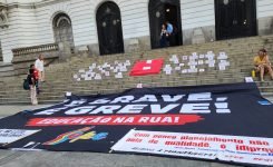 Rede municipal do Rio de Janeiro fez paralisação e ato na Cinelândia